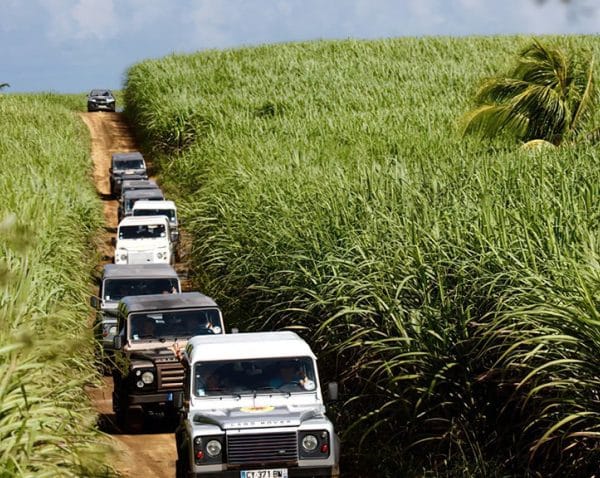 journee-dexploration-4×4-privatise-circuit-sud-ou-nord-basse-terre-6-personnes-01